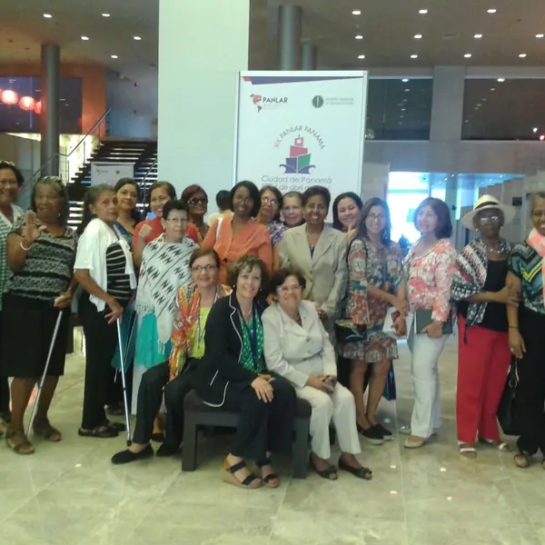 Pacientes y voluntarios de FUNARP en una jornada