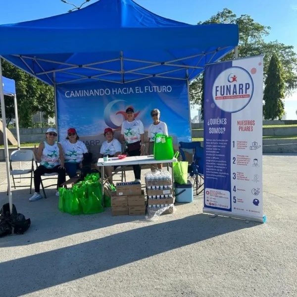 Carpa informativa de FUNARP en la caminata